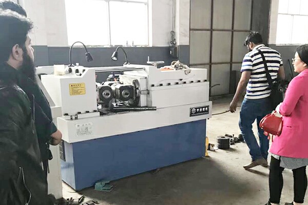 Chilean customers visited the factory and purchased 3 Z28-200 Thread rolling machines.