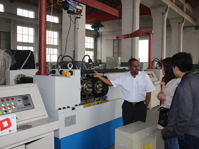 11 Indonesian customers come to YTMTOOLS factory to purchase thread rolling machines