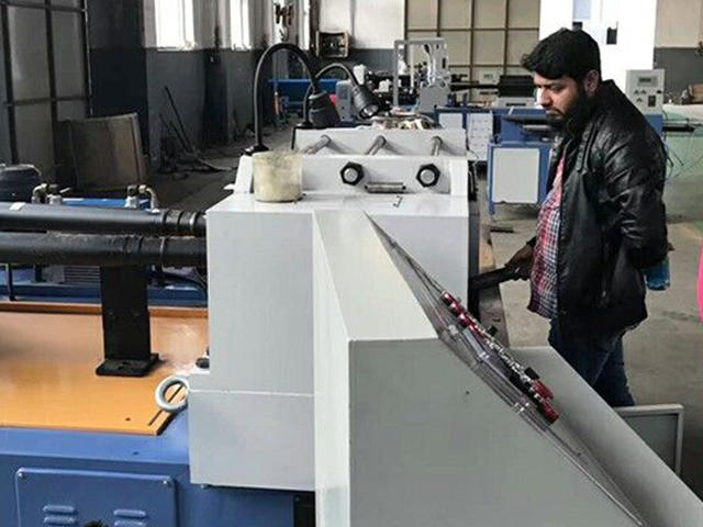Semi Automatic Rod Threading Machine-Argentine customer
