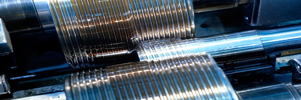 What are the Differences Between Thread Rolling and Thread Cutting